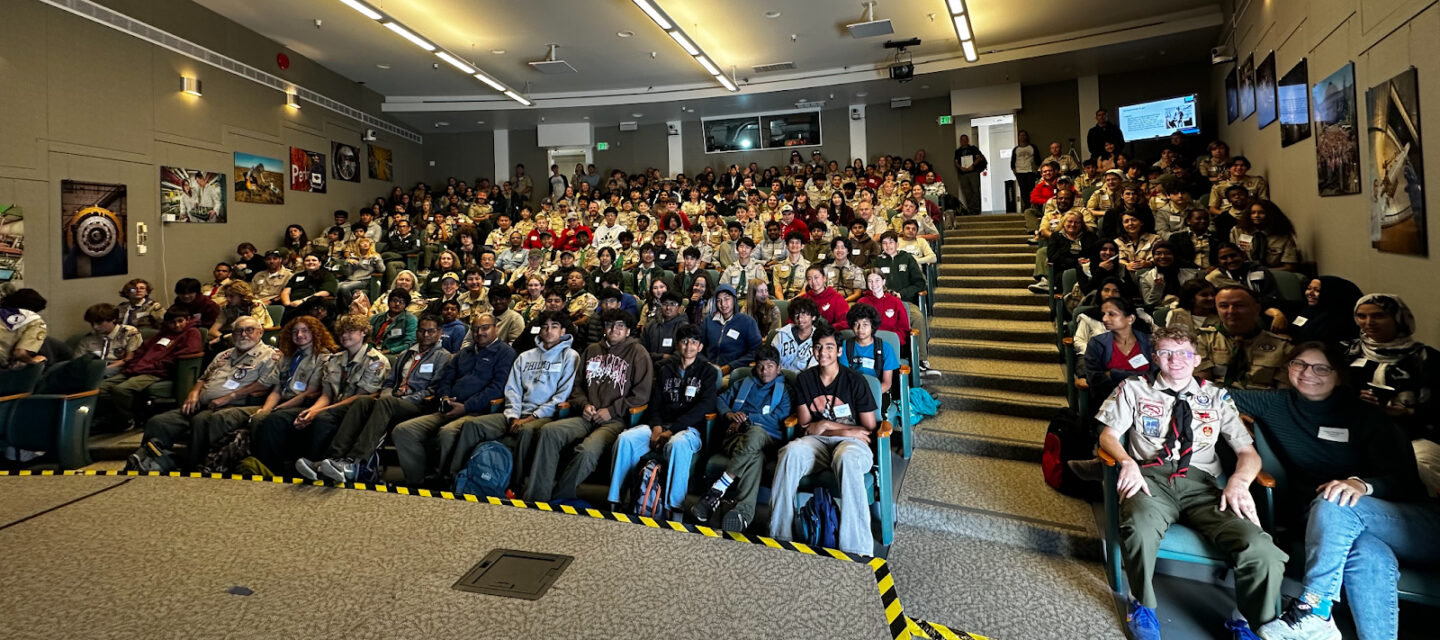 A room full of young people.